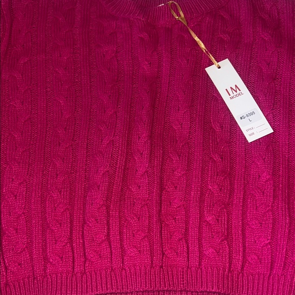 🛍️ IMMODEL pink, long sleeved cropped pullover sweater size large NWT - Picture 5 of 6